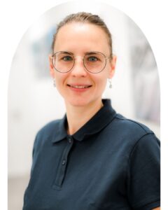 Porträt von Dr. Marlene Schönhuber, Fachärztin für Kinder- und Jugendheilkunde